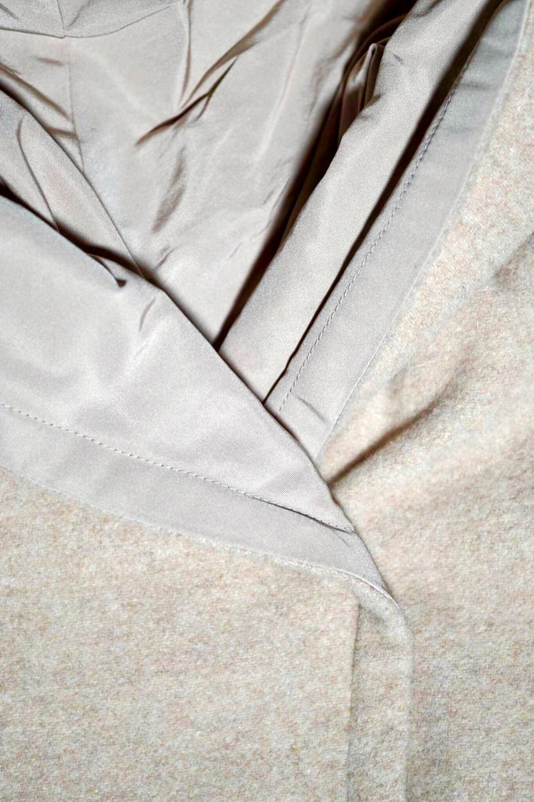 % ROBINIA – Recycled Wool Desert