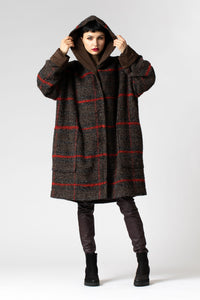 ROBINIA Nachhaltige Winterjacke aus recycelter Wolle mit Kapuze