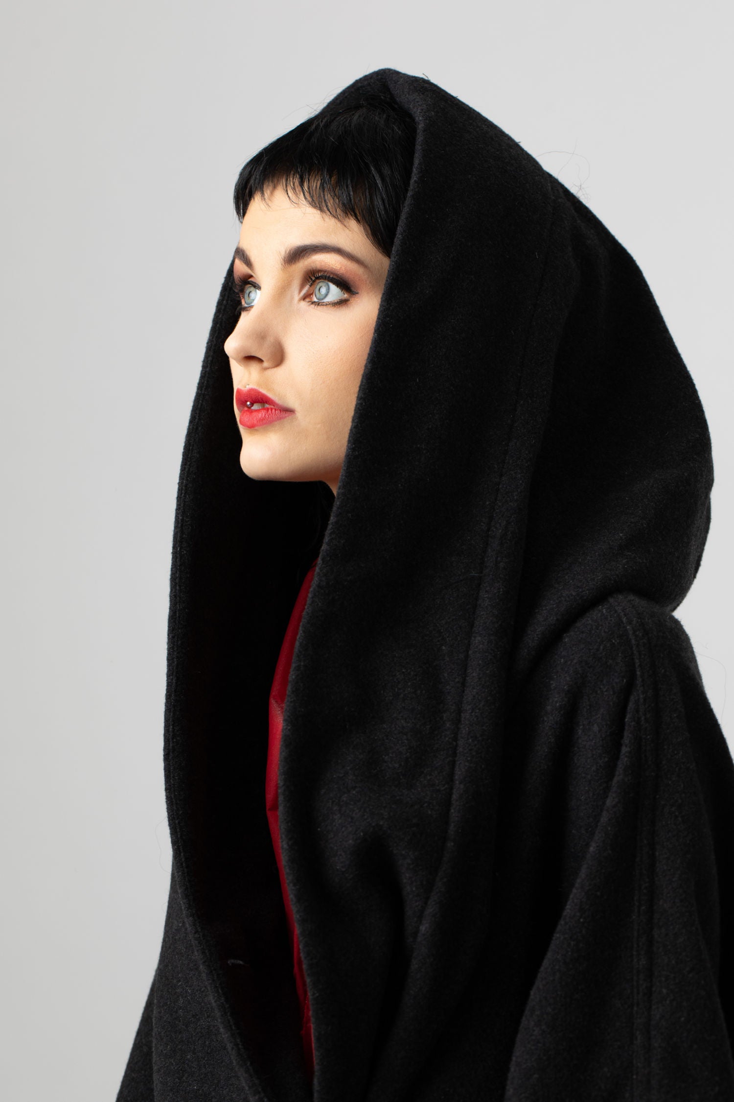 RAFFAUF timeless cape coat made from recycled wool