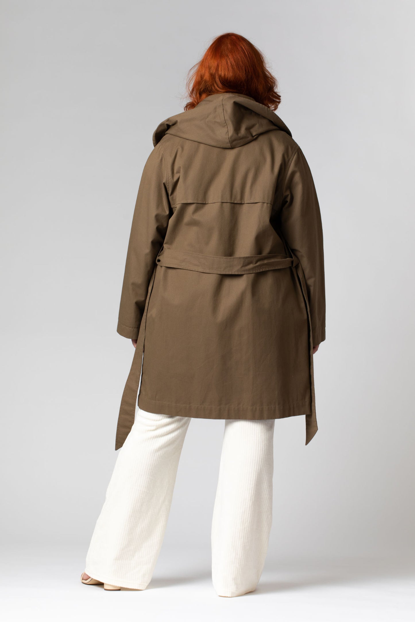 STELLA sustainable trench coat made of organic cotton, back